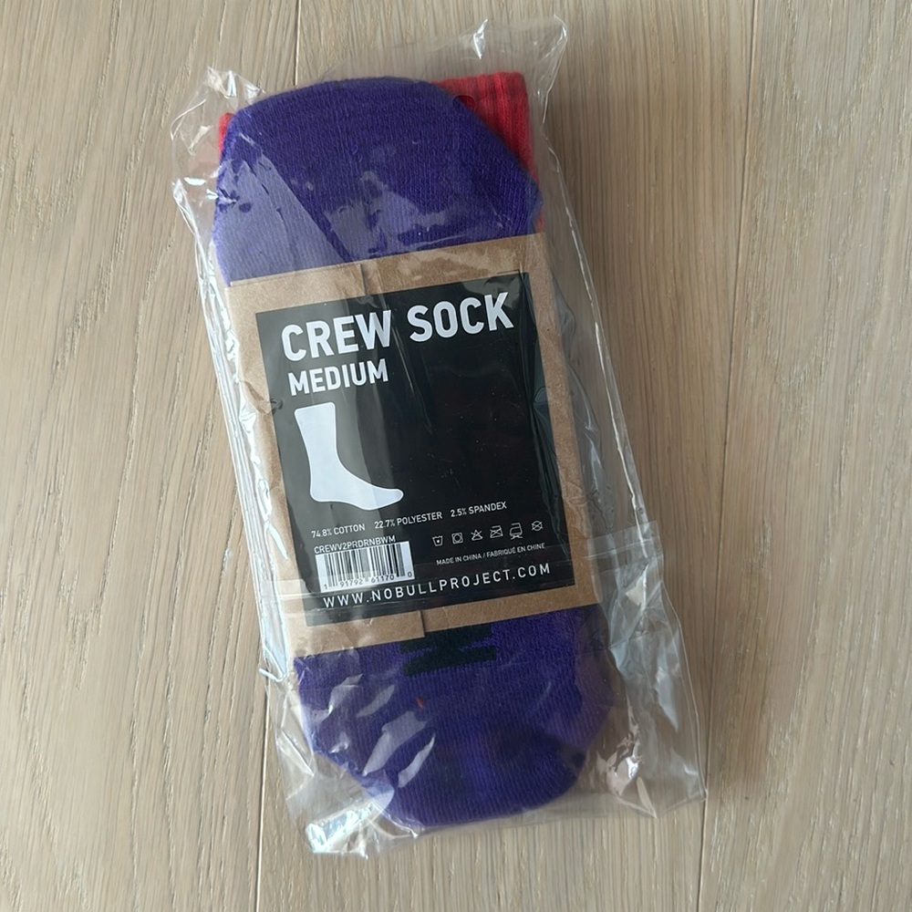 NOBULL All Pride Crew socks medium (womens 7.5-10) new with tags